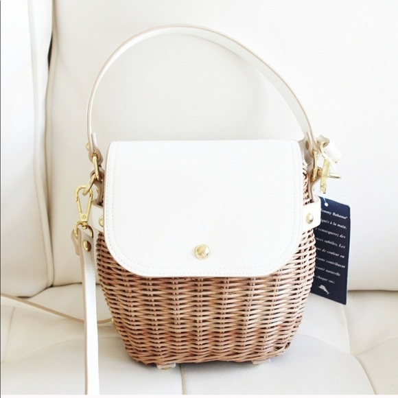 Tommy Bahama Handbags - NWT TOMMY BAHAMA STRAW CROSSBODY BAG
